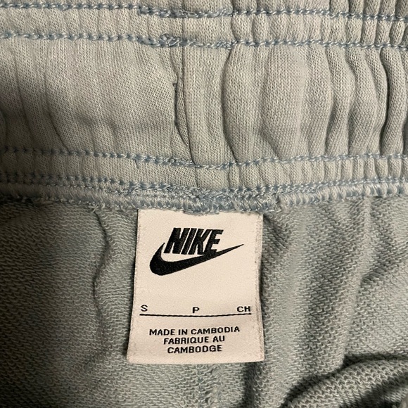 Nike Women's Athletic Shorts in Light Gray - Picture 3 of 6